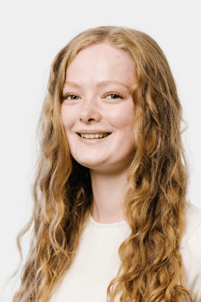20260706 Holly Heyes Webshot